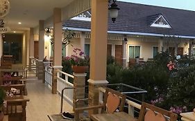 Suksopha Resort